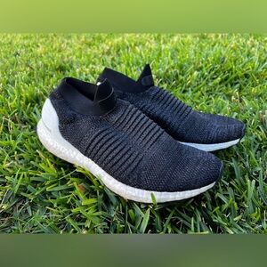 Ultra Boost Laceless Running Shoes
